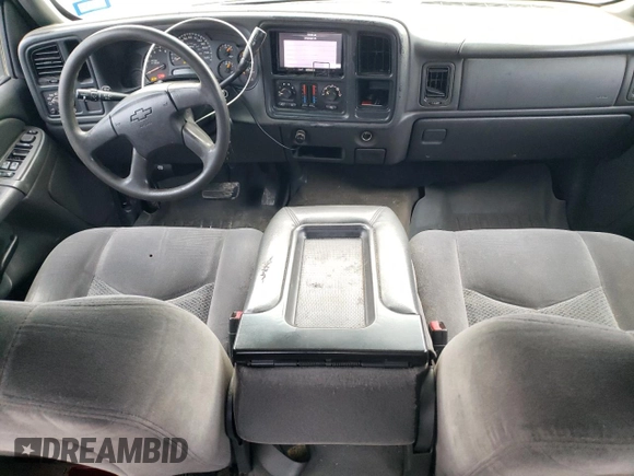 2007 Chevrolet Silverado 1500 LS with VIN 2GCEC13V071133947, listed as a Copart auction lot 52931485 with 332,479 mi miles and Clean Title. Bid and sale history available at DreamBid. Image 8.