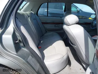 2001 Mercury Grand Marquis LS with VIN 2MEFM75W51X633616, listed as a IAAI auction lot 42051119 with 123,236 mi miles. Bid and sale history available at carsss.com. Image 8.