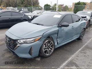 2025 Nissan Sentra SR с VIN 3N1AB8DVXSY233950, выставлен на аукционе IAAI как лот 42429684 с пробегом 5 114 миль миль и . История ставок и продаж доступна на DreamBid. Изображение 19.