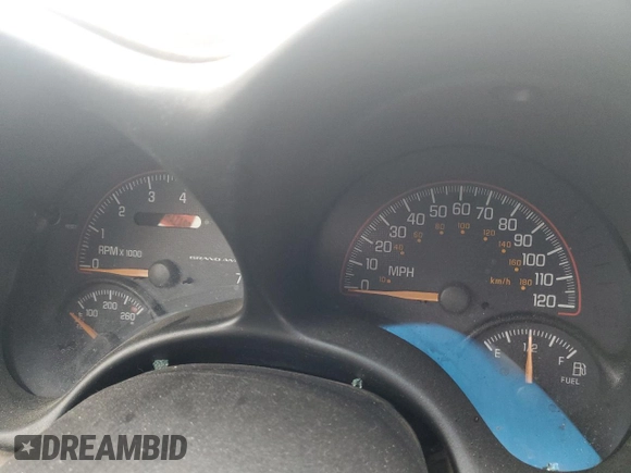 2004 Pontiac Grand Am SE1 with VIN 1G2NF52E74C211246, listed as a Copart auction lot 83229384 with 0 mi miles and Salvage Title. Bid and sale history available at carsss.com. Image 9.