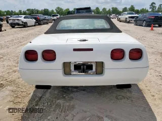 1994 Chevrolet Corvette z VIN 1G1YY32P4R5117869, wystawiony jako Copart lot #58807285 z przebiegiem 70 798 mil mil oraz Czysty tytuł • Clean title. Historia ofert i sprzedaży dostępna na DreamBid. Obrazek 6.
