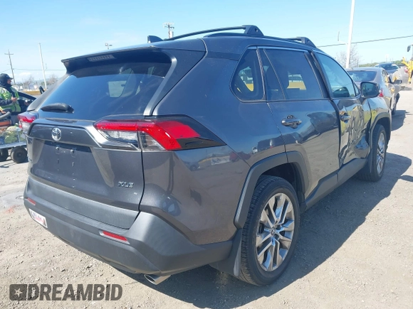 2020 Toyota RAV4 XLE Premium with VIN 2T3C1RFV3LW065281, listed as a IAAI auction lot 41756443 with 17,354 mi miles. Bid and sale history available at carsss.com. Image 4.