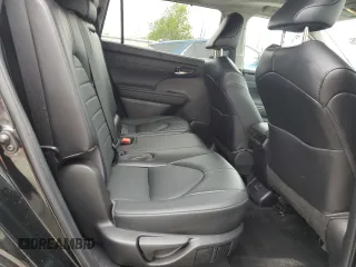 2022 Toyota Highlander XLE with VIN 5TDGZRBH6NS175420, listed as a Copart auction lot 57328585 with 47,962 mi miles and Salvage title. Bid and sale history available at DreamBid. Image 11.
