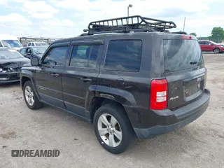 2014 Jeep Patriot Sport z VIN 1C4NJRBB0ED847915, wystawiony jako IAAI lot #42402837 z przebiegiem 98 990 mil mil oraz . Historia ofert i sprzedaży dostępna na DreamBid. Obrazek 3.