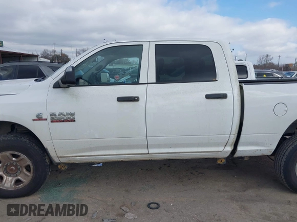 2015 Ram 2500 Tradesman with VIN 3C6UR5CL5FG679575, listed as a IAAI auction lot 41493456 with 257,884 mi miles. Bid and sale history available at carsss.com. Image 15.