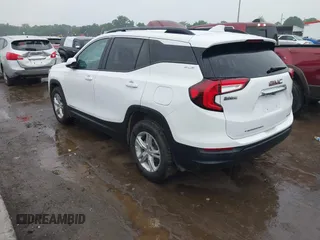 2022 GMC Terrain SLE z VIN 3GKALTEV7NL126632, wystawiony jako IAAI lot #42355052 z przebiegiem 44 777 mil mil oraz . Historia ofert i sprzedaży dostępna na DreamBid. Obrazek 3.