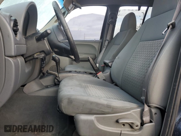 2005 Jeep Liberty Sport with VIN 1J4GL48K25W500470, listed as a Copart auction lot 85486204 with 0 mi miles and Salvage Title. Bid and sale history available at carsss.com. Image 7.
