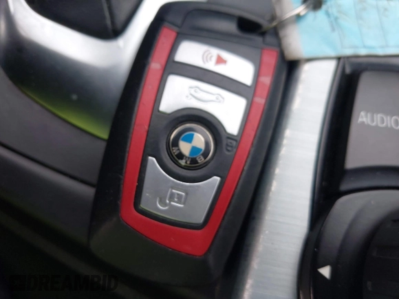 2016 BMW 3 Series 328i xDrive z VIN WBA8E3G5XGNT26311, wystawiony jako IAAI lot #42190192 z przebiegiem 124 516 mil mil oraz . Historia ofert i sprzedaży dostępna na DreamBid. Obrazek 11.