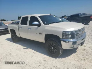 2013 Chevrolet Silverado 1500 LT with VIN 3GCPCSE04DG203551, listed as a Copart auction lot 80787474 with 211,558 mi miles and Salvage Title. Bid and sale history available at DreamBid. Image 4.