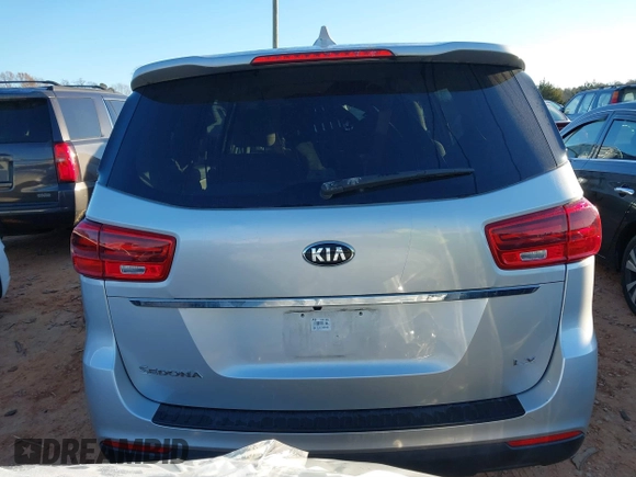 2021 Kia Sedona EX with VIN KNDMB5C19M6671635, listed as a IAAI auction lot 41146597 with 43,070 mi miles. Bid and sale history available at carsss.com. Image 16.