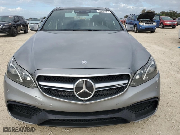 2015 Mercedes-Benz E-Class E 63 AMG S-Model with VIN WDDHF7GB6FB093272, listed as a Copart auction lot 75039284 with 84,832 mi miles and Salvage Title. Bid and sale history available at carsss.com. Image 5.