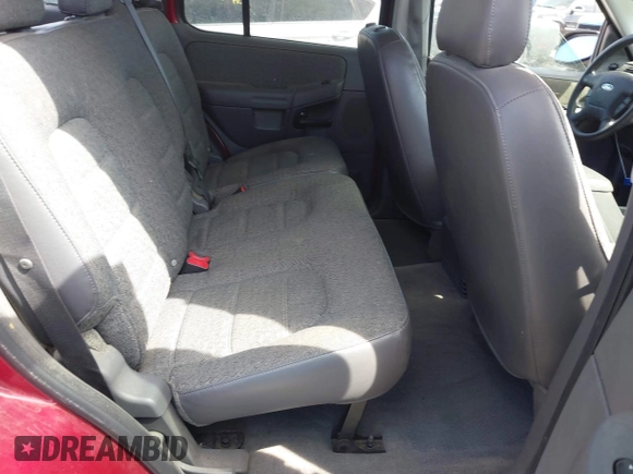 2004 Ford Explorer XLS z VIN 1FMZU72K04ZA99967, wystawiony jako IAAI lot #41845455 z przebiegiem 245 432 mil mil oraz . Historia ofert i sprzedaży dostępna na DreamBid. Obrazek 8.