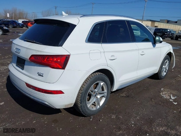 2018 Audi Q5 Premium Plus with VIN WA1BNAFYXJ2018177, listed as a IAAI auction lot 41806671 with 80,041 mi miles. Bid and sale history available at carsss.com. Image 4.