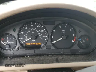1999 BMW Z3 2.5 z VIN 4USCH9334XLF82884, wystawiony jako Copart lot #64845564 z przebiegiem 109 574 mil mil oraz Szkody całkowita. Historia ofert i sprzedaży dostępna na DreamBid. Obrazek 9.