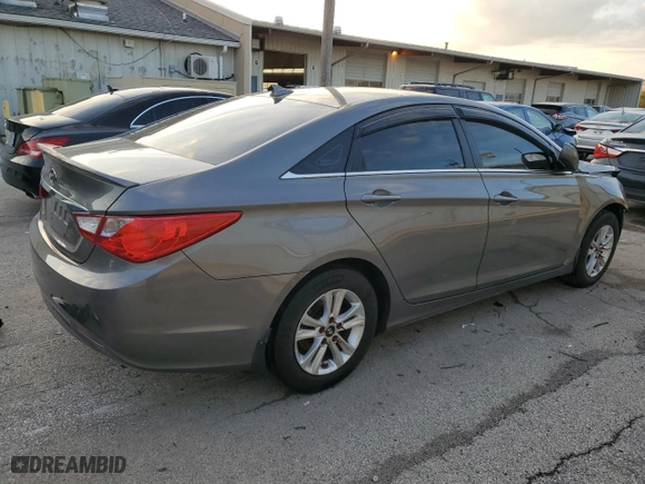 2013 Hyundai Sonata GLS with VIN 5NPEB4ACXDH524183, listed as a Copart auction lot 77892044 with 126,035 mi miles and Salvage Title. Bid and sale history available at carsss.com. Image 3.