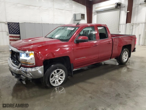 2018 Chevrolet Silverado 1500 LT with VIN 2GCVKREC8J1107651, listed as a Copart auction lot 47135865 with 54,899 mi miles and Salvage Title. Bid and sale history available at carsss.com. Image 1.