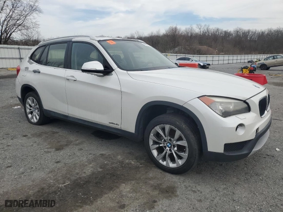 2013 BMW X1 xDrive28i with VIN WBAVL1C57DVR87244, listed as a Copart auction lot 49890745 with 0 mi miles and Clean Title. Bid and sale history available at carsss.com. Image 4.