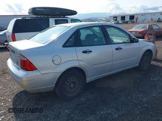 2005 Ford Focus S with VIN 1FAFP34N95W284154, listed as a IAAI auction lot 42555736 with 171,944 mi miles and . Bid and sale history available at DreamBid. Image 4.