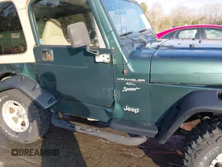 2001 Jeep Wrangler Sport with VIN 1J4FA49S71P315061, listed as a IAAI auction lot 41525441 with 178,809 mi miles. Bid and sale history available at carsss.com. Image 13.