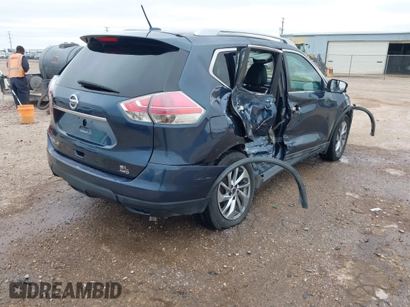 2015 Nissan Rogue SL z VIN 5N1AT2MV9FC897741, wystawiony jako IAAI lot #42151076 z przebiegiem 124 466 mil mil oraz . Historia ofert i sprzedaży dostępna na DreamBid. Obrazek 4.