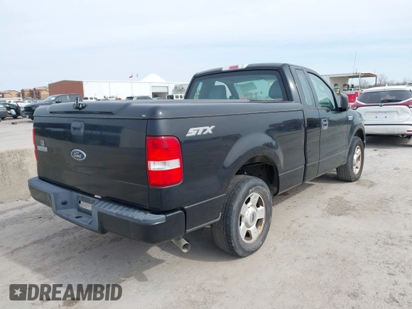 2004 Ford F-150 XL with VIN 1FTRF12W34KD85187, listed as a IAAI auction lot 41737266 with 105,101 mi miles. Bid and sale history available at carsss.com. Image 4.