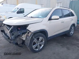 2012 Kia Sorento EX with VIN 5XYKU4A28CG190097, listed as a IAAI auction lot 41457866 with 173,181 mi miles. Bid and sale history available at carsss.com. Image 2.