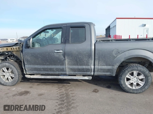 2016 Ford F-150 XLT with VIN 1FTFX1EF5GKG00553, listed as a IAAI auction lot 41461530 with 209,073 mi miles. Bid and sale history available at carsss.com. Image 14.