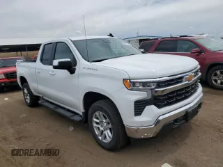 2024 Chevrolet Silverado 1500 LT with VIN 1GCRDDED0RZ176828, listed as a Copart auction lot 68931224 with 11,070 mi miles and Salvage Title. Bid and sale history available at DreamBid. Image 4.