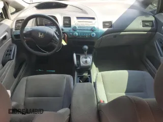 2008 Honda Civic LX z VIN 1HGFA16548L023373, wystawiony jako Copart lot #52052565 z przebiegiem 121 500 mil mil oraz Szkoda całkowita • Salvage title. Historia ofert i sprzedaży dostępna na DreamBid. Obrazek 8.