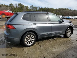 2019 Volkswagen Tiguan S with VIN 3VV0B7AX0KM063759, listed as a Copart auction lot 42524315 with 61,031 mi miles and Clean Title. Bid and sale history available at carsss.com. Image 3.
