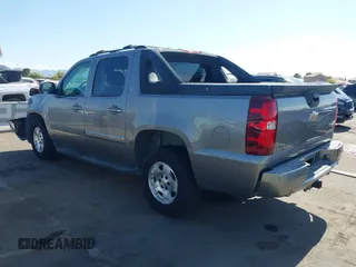 2007 Chevrolet Avalanche LS with VIN 3GNEC12017G113629, listed as a IAAI auction lot 42189684 with 122,771 mi miles and . Bid and sale history available at DreamBid. Image 3.