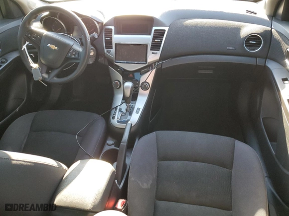 2015 Chevrolet Cruze LT with VIN 1G1PC5SB8F7138332, listed as a Copart auction lot 82132024 with 161,826 mi miles and Salvage Title. Bid and sale history available at carsss.com. Image 8.