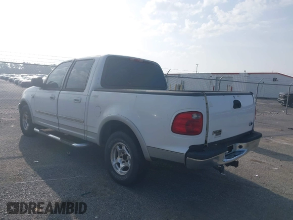 2001 Ford F-150 XLT z VIN 1FTRW07W01KB55038, wystawiony jako IAAI lot #42630824 z przebiegiem 281 399 mil mil oraz . Historia ofert i sprzedaży dostępna na DreamBid. Obrazek 3.