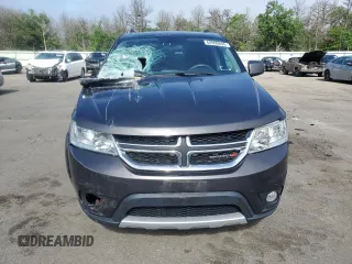 2017 Dodge Journey SXT with VIN 3C4PDDBG7HT592595, listed as a Copart auction lot 60960865 with 116,219 mi miles and Salvage title. Bid and sale history available at DreamBid. Image 5.