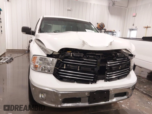 2017 Ram 1500 Big Horn z VIN 1C6RR7LG9HS674458, wystawiony jako IAAI lot #42115885 z przebiegiem 158 829 mil mil oraz . Historia ofert i sprzedaży dostępna na DreamBid. Obrazek 6.