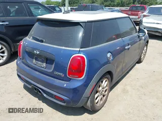 2015 MINI Hardtop S z VIN WMWXP7C59F2A35983, wystawiony jako IAAI lot #42303948 z przebiegiem 100 492 mil mil oraz . Historia ofert i sprzedaży dostępna na DreamBid. Obrazek 4.