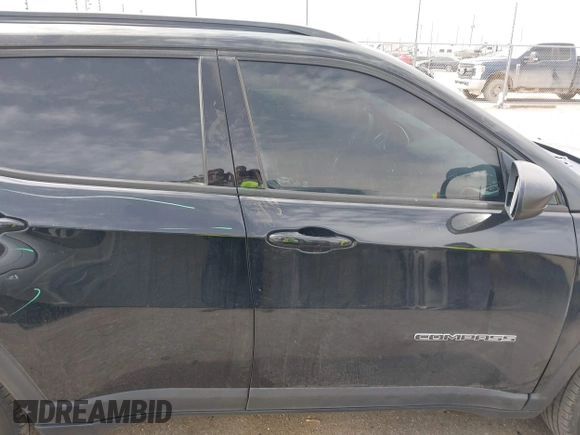 2018 Jeep Compass Sport with VIN 3C4NJCAB9JT339316, listed as a IAAI auction lot 41710918 with 130,344 mi miles. Bid and sale history available at carsss.com. Image 13.