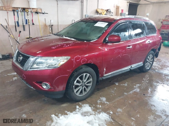 2014 Nissan Pathfinder S with VIN 5N1AR2MM4EC630270, listed as a IAAI auction lot 41718187 with 110,360 mi miles. Bid and sale history available at carsss.com. Image 2.