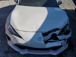 2017 Toyota 86 with VIN JF1ZNAA10H8703722, listed as a Copart auction lot 83407654 with 135,081 mi miles and Salvage Title. Bid and sale history available at carsss.com. Image 11.