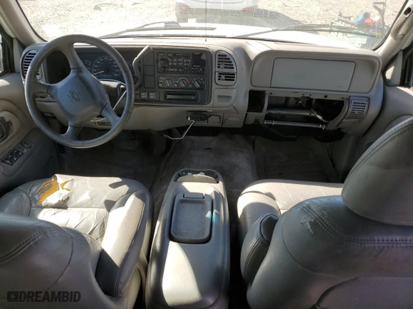 1998 Chevrolet Tahoe with VIN 1GNEK13R0WJ354076, listed as a Copart auction lot 72605944 with 211,868 mi miles and Clean Title. Bid and sale history available at carsss.com. Image 8.