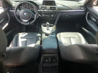 2015 BMW 3 Series 328i z VIN WBA3A5G53FNS88484, wystawiony jako Copart lot #62299445 z przebiegiem 65 659 mil mil oraz Czysty tytuł • Clean title. Historia ofert i sprzedaży dostępna na DreamBid. Obrazek 8.