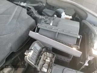 2020 Kia Sorento LX с VIN 5XYPG4A59LG632330, выставлен на аукционе Copart как лот 67819635 с пробегом 109 950 миль миль и Списание • Salvage title. История ставок и продаж доступна на DreamBid. Изображение 17.