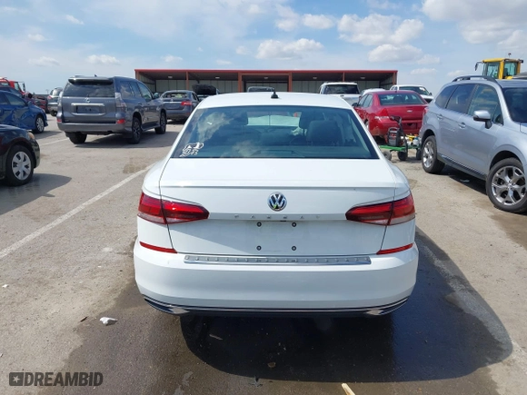 2022 Volkswagen Passat 2.0T SE with VIN 1VWSA7A33NC005929, listed as a IAAI auction lot 41877352 with 45,383 mi miles. Bid and sale history available at carsss.com. Image 16.