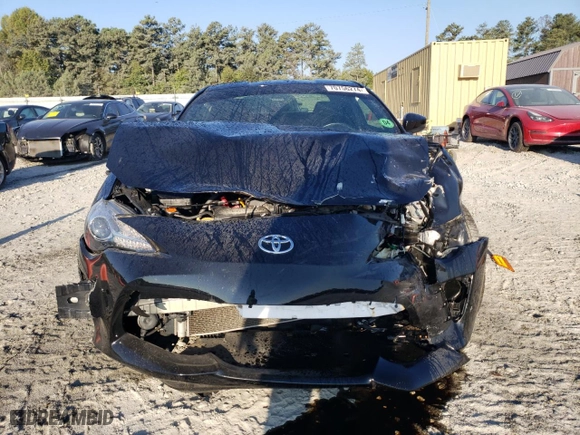 2017 Toyota 86 with VIN JF1ZNAA15H9710918, listed as a Copart auction lot 70756274 with 41,282 mi miles and Salvage Title. Bid and sale history available at carsss.com. Image 5.