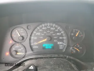 2006 Chevrolet Express Cargo Van with VIN 1GCGG25V061171537, listed as a Copart auction lot 44305285 with 98,495 mi miles and Salvage Title. Bid and sale history available at carsss.com. Image 9.
