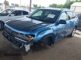 2019 Volkswagen Atlas SE with VIN 1V2DR2CA7KC516363, listed as a IAAI auction lot 42097219 with 92,152 mi miles and . Bid and sale history available at DreamBid. Image 18.