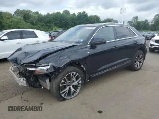2021 Audi Q8 Premium Plus z VIN WA1EVAF10MD008914, wystawiony jako Copart lot #65400325 z przebiegiem 85 470 mil mil oraz Czysty tytuł • Clean title. Historia ofert i sprzedaży dostępna na DreamBid. Obrazek 1.