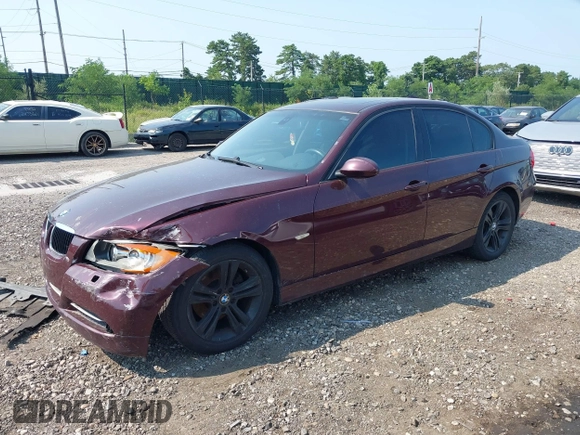 2008 BMW 3 Series 328xi with VIN WBAVC93538K039655, listed as a IAAI auction lot 40001472 with 175,416 mi miles. Bid and sale history available at carsss.com. Image 6.
