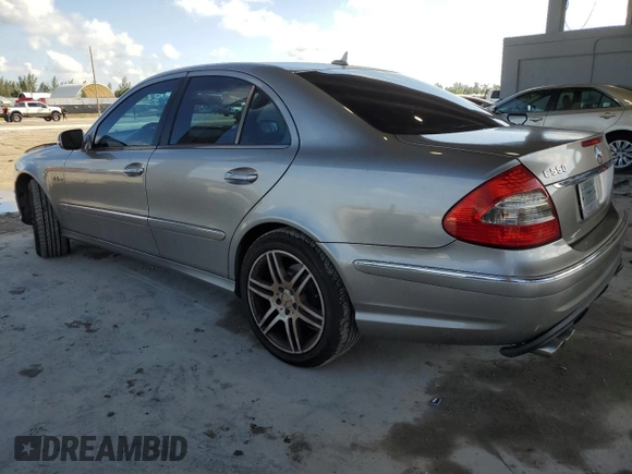 2007 Mercedes-Benz E 550 with VIN WDBUF90X87X213554, listed as a Copart auction lot 71536294 with 155,488 mi miles and Clean Title. Bid and sale history available at carsss.com. Image 2.