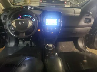 2015 Nissan LEAF SV with VIN 1N4AZ0CP0FC328986, listed as a Copart auction lot 40923973 with 41,785 mi miles. Bid and sale history available at carsss.com. Image 8.